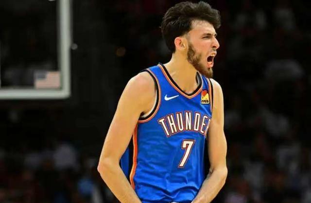 NBA球队的新晋球星崭露头角，成为关注焦点